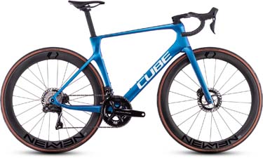Cube Agree C:62 SLT racercykel i blå.