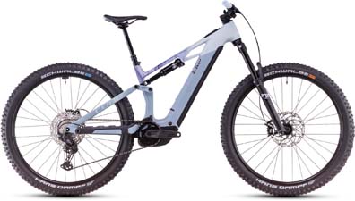Her ses en grå Cube Stereo Hybrid ONE44 EXC elcykel med blå detaljer.